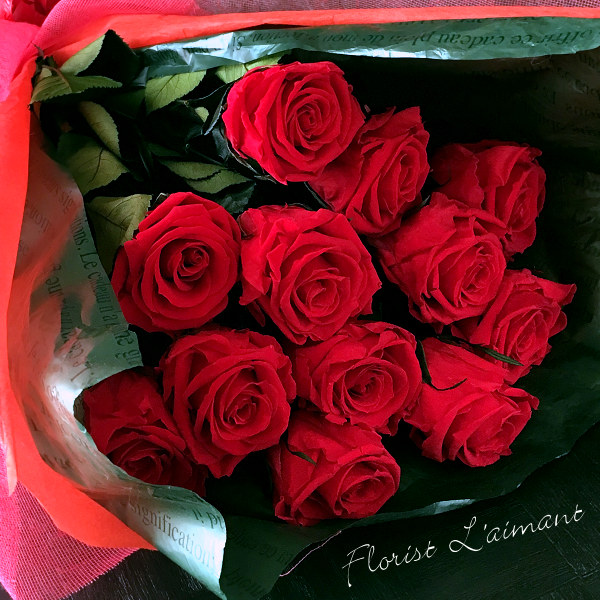 還暦祝いのプレゼントにおすすめの赤いバラ ダズンローズブーケ(レッド)サブ画像